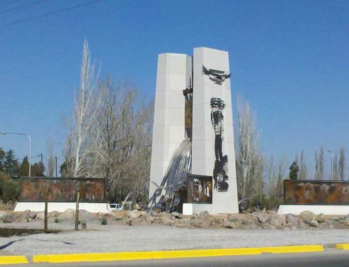 MONUMENTO JUNIN